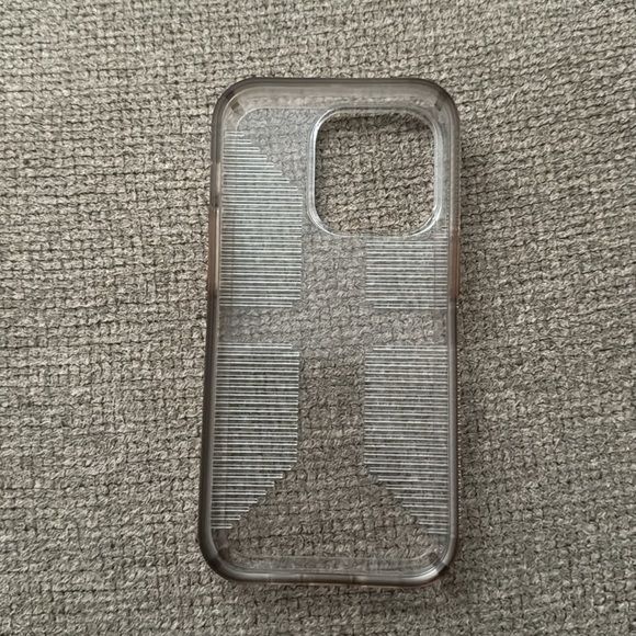 Clear Speck IPhone 14 Pro case - Picture 2 of 7